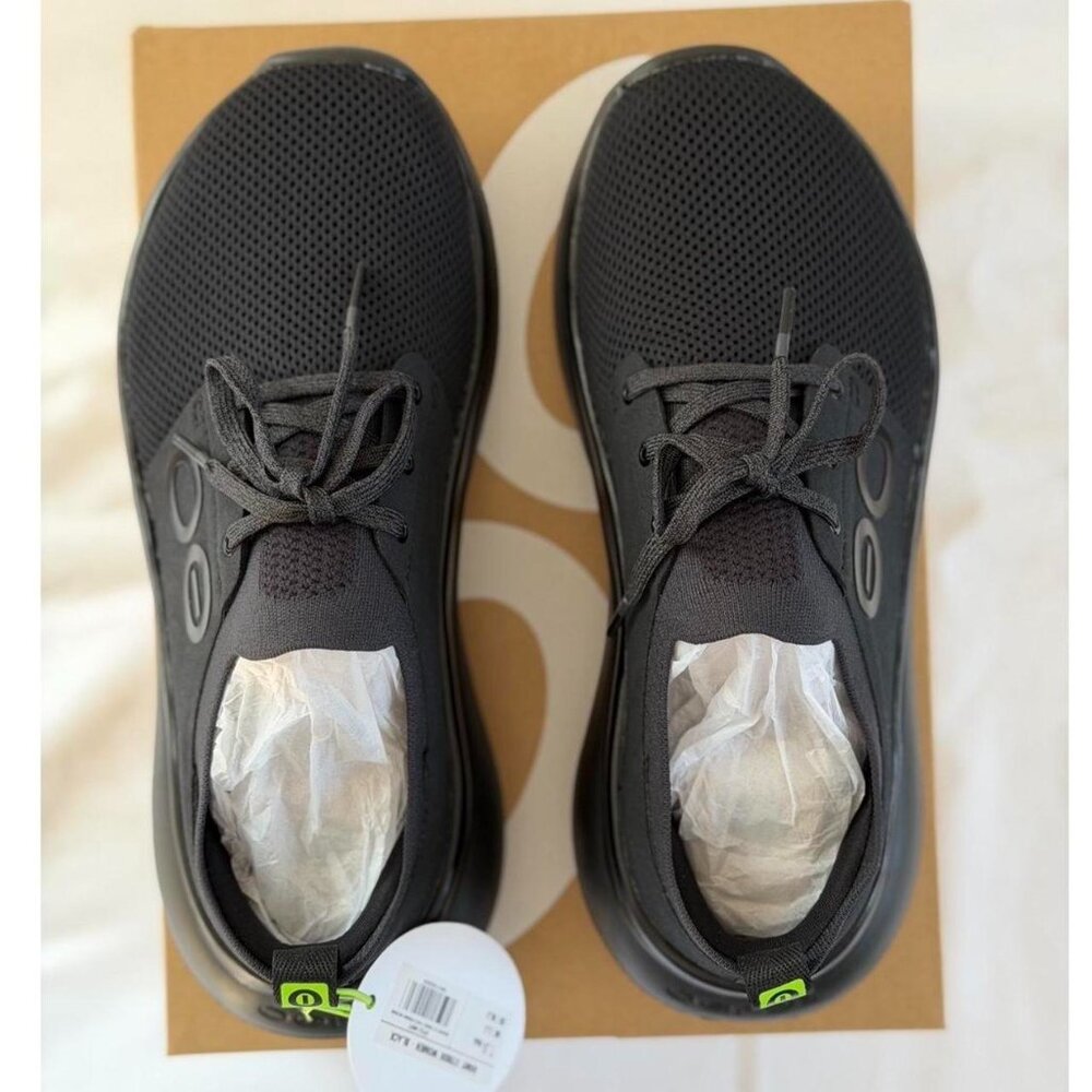 NEW Women's Black Lightweight Slip-On Athletic Sneakers - Picture 4 of 9